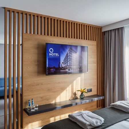 Q Hotel Plus Wroclaw Bielany Bielany Wrocławskie Exteriör bild