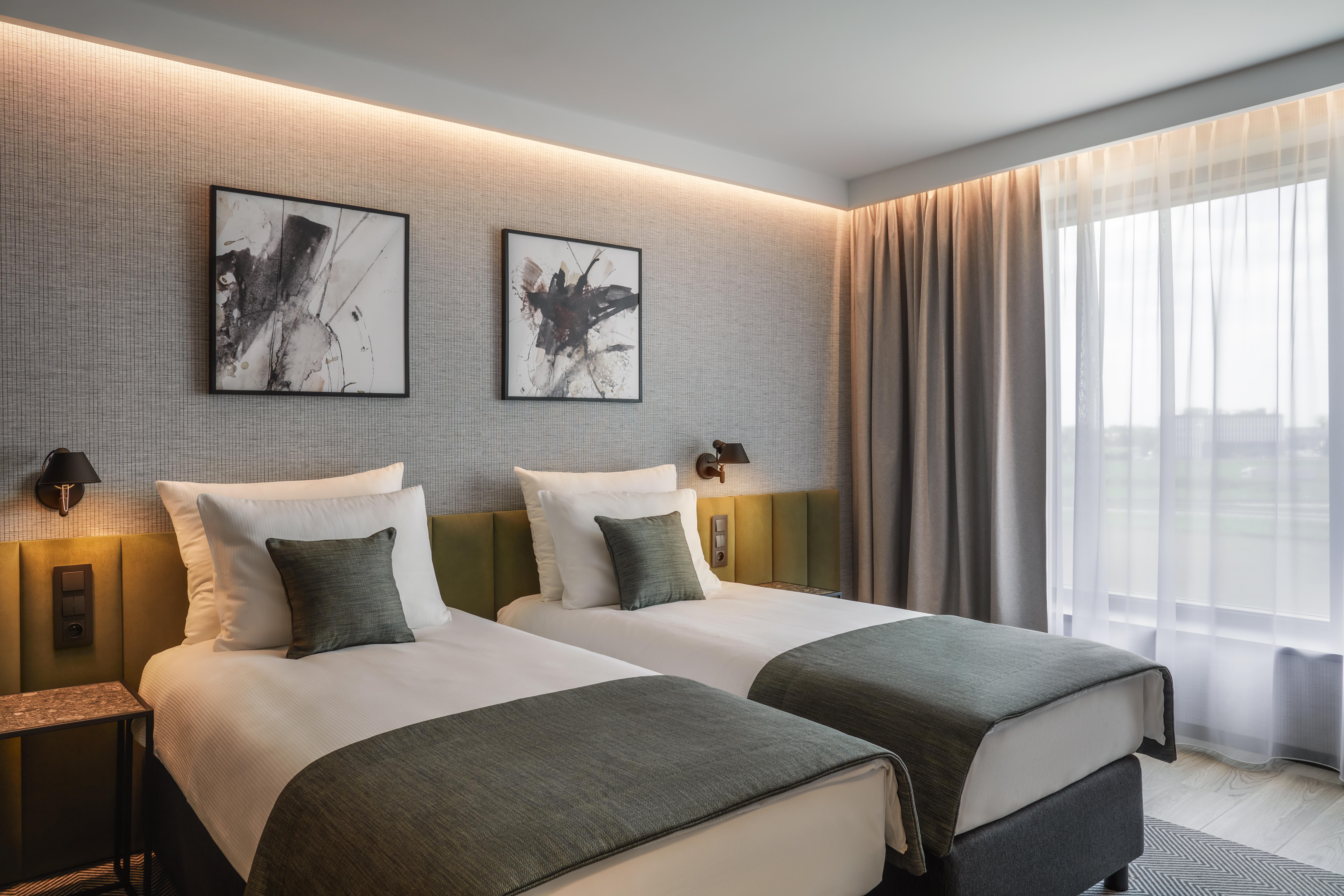 Q Hotel Plus Wroclaw Bielany Bielany Wrocławskie Exteriör bild