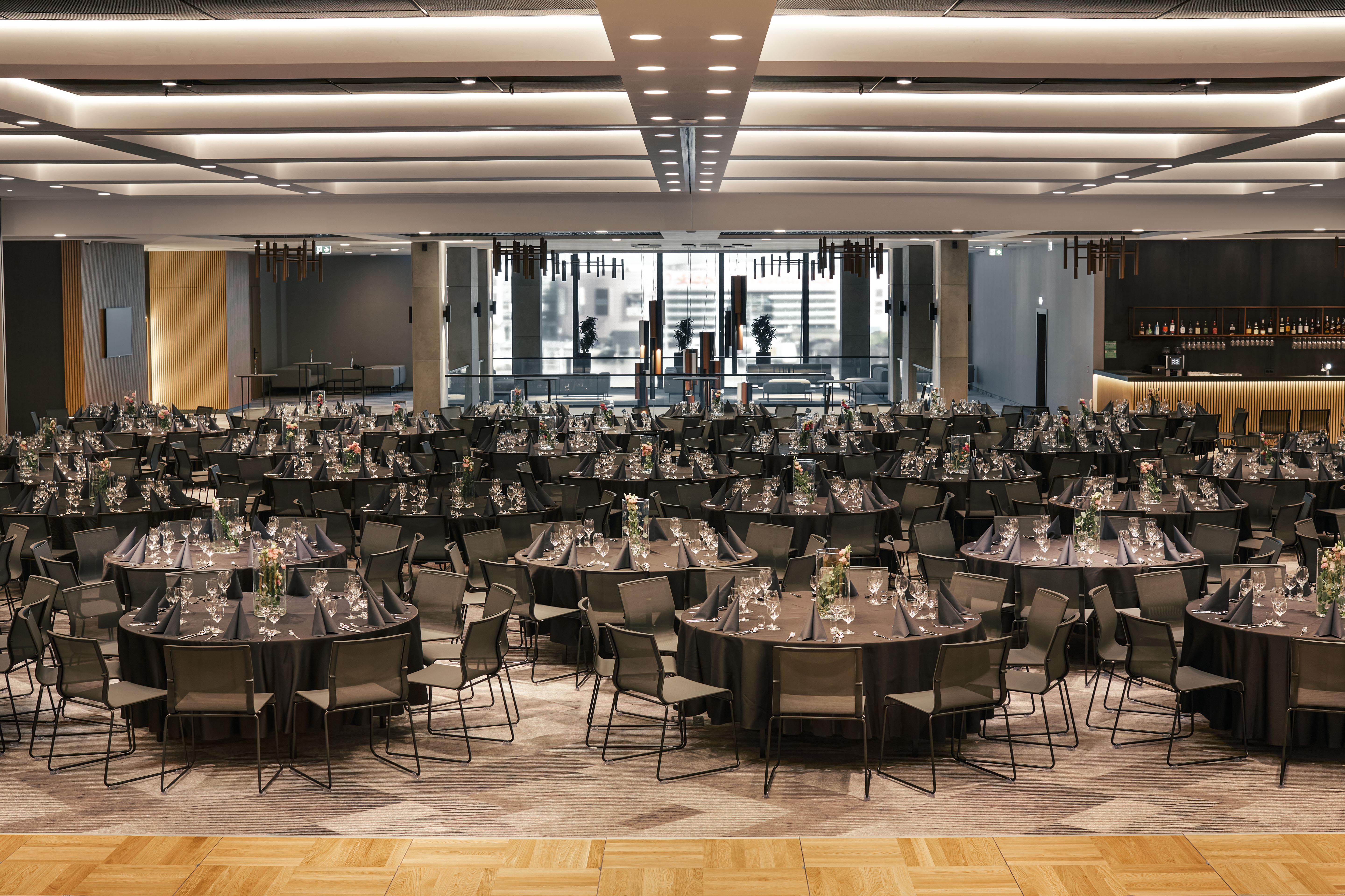 Q Hotel Plus Wroclaw Bielany Bielany Wrocławskie Exteriör bild