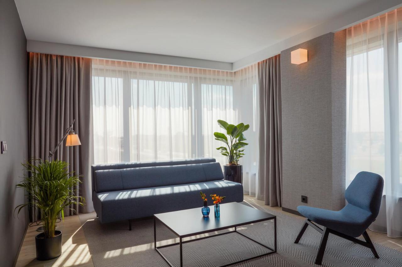 Q Hotel Plus Wroclaw Bielany Bielany Wrocławskie Exteriör bild