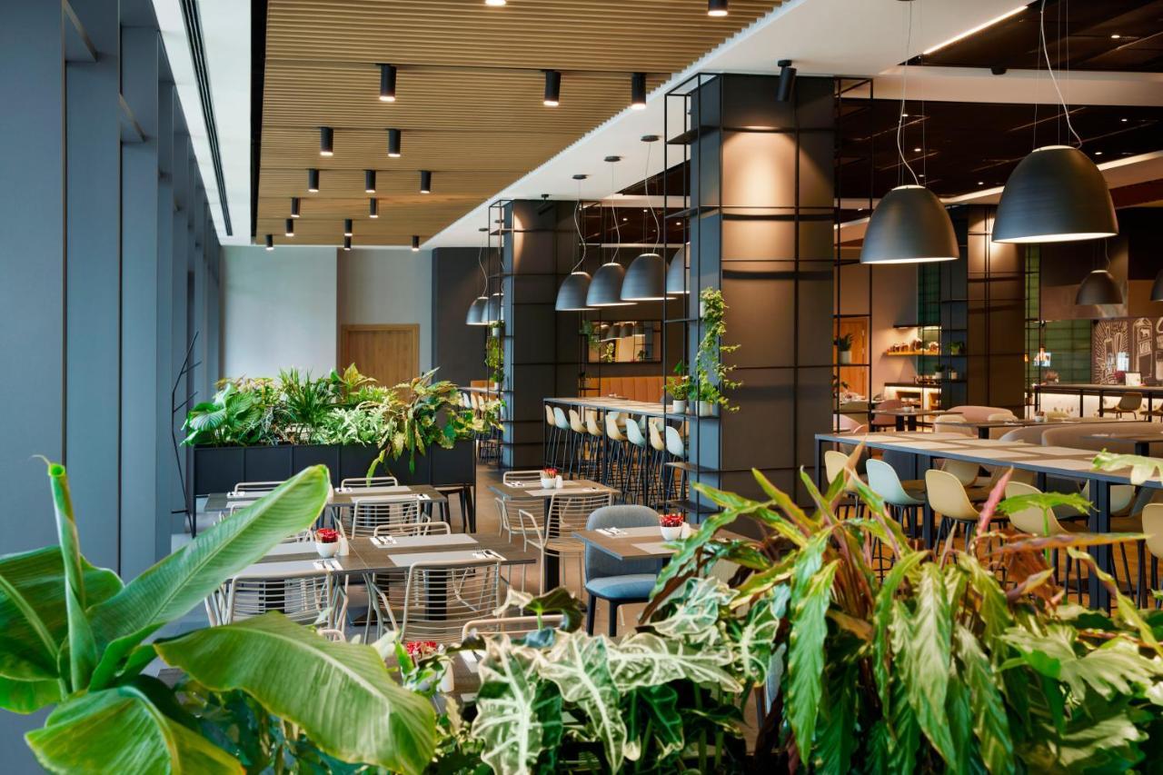 Q Hotel Plus Wroclaw Bielany Bielany Wrocławskie Exteriör bild