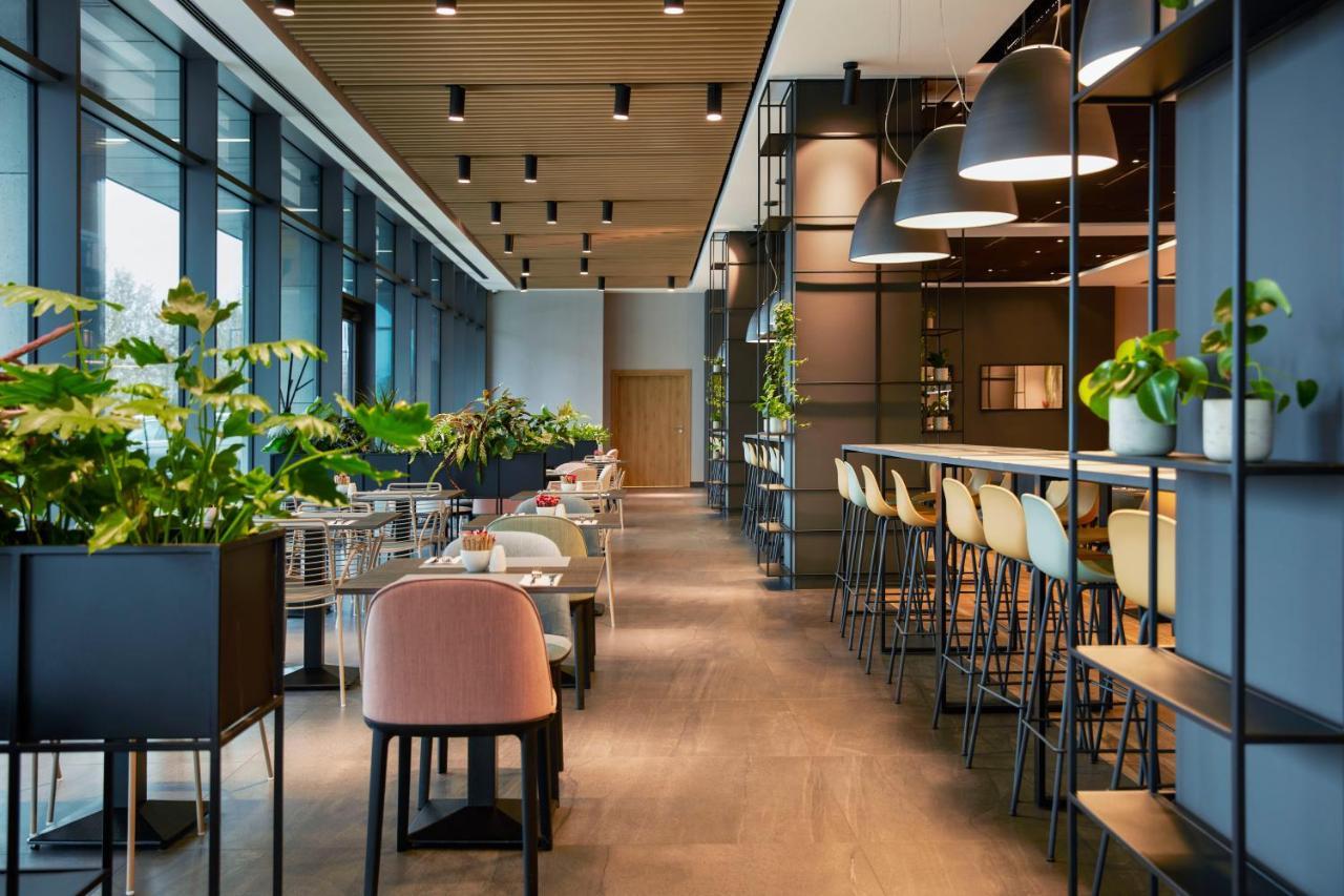 Q Hotel Plus Wroclaw Bielany Bielany Wrocławskie Exteriör bild