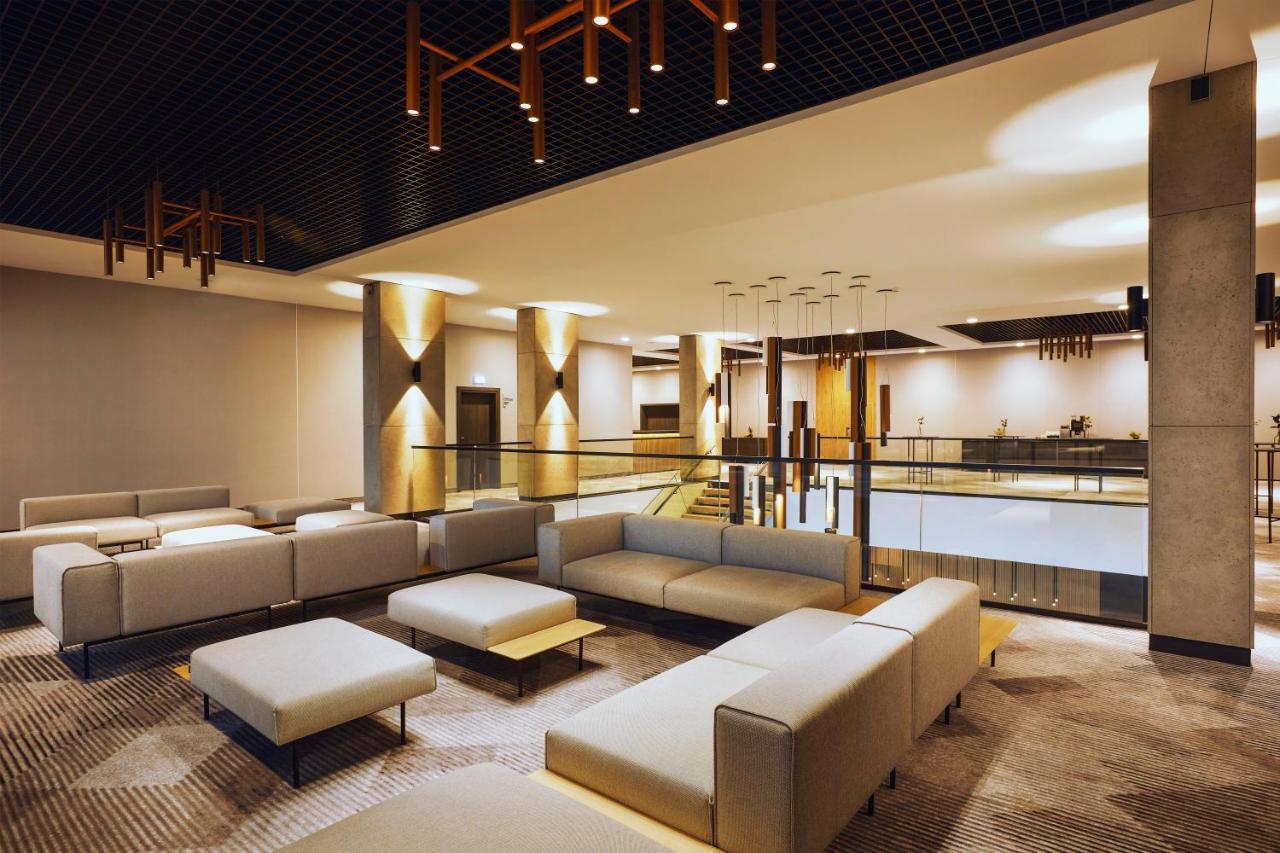 Q Hotel Plus Wroclaw Bielany Bielany Wrocławskie Exteriör bild